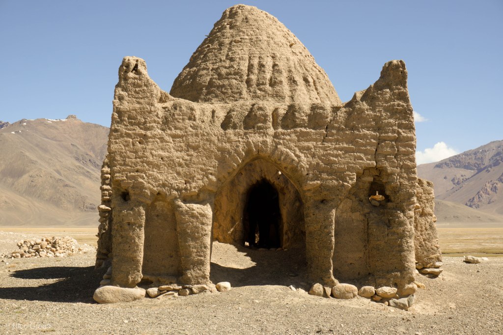 Caravanserai near Bash Gumbez 